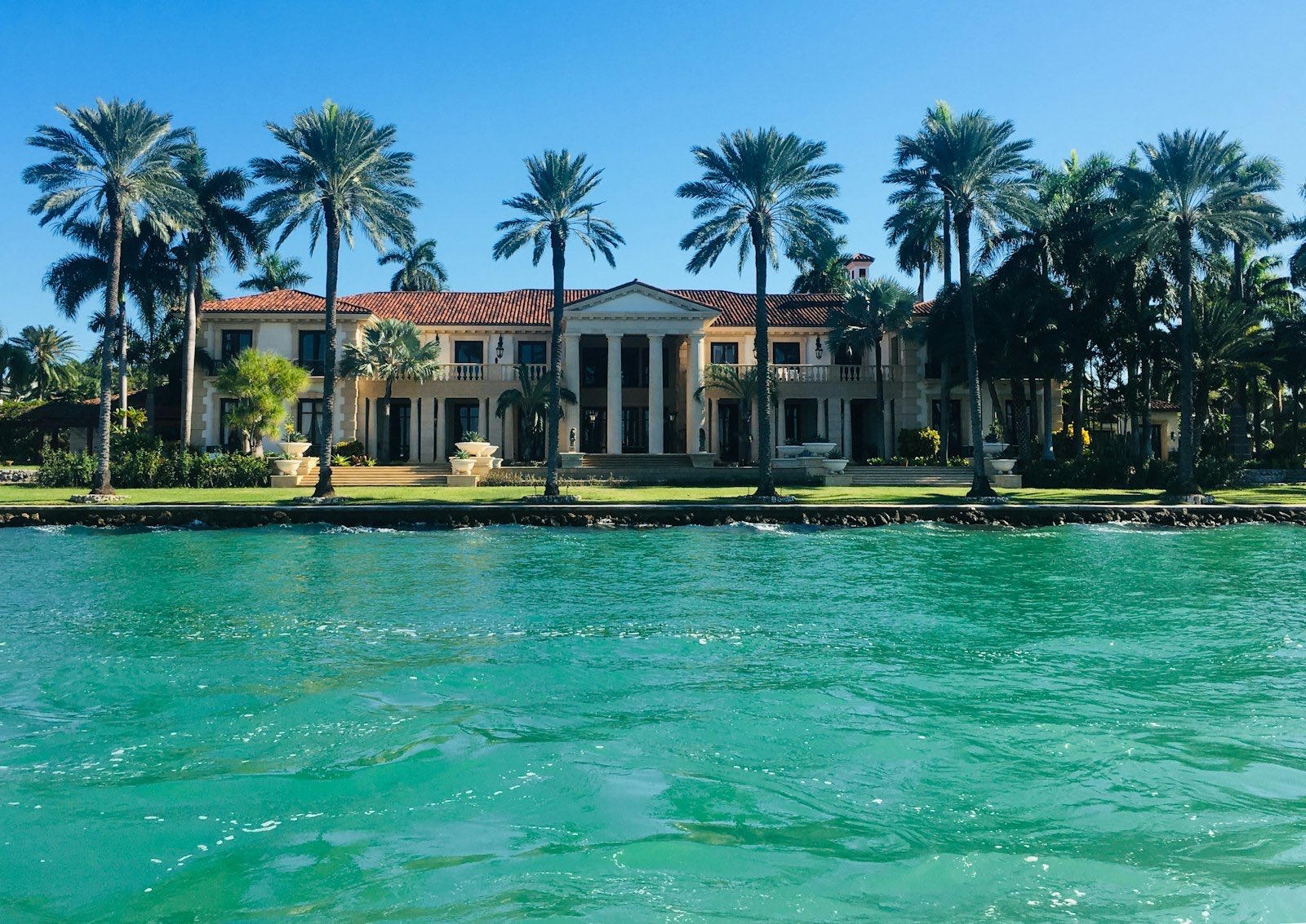Soft Wash Roof Cleaning in Southwest Florida: The Complete 2026 Guide