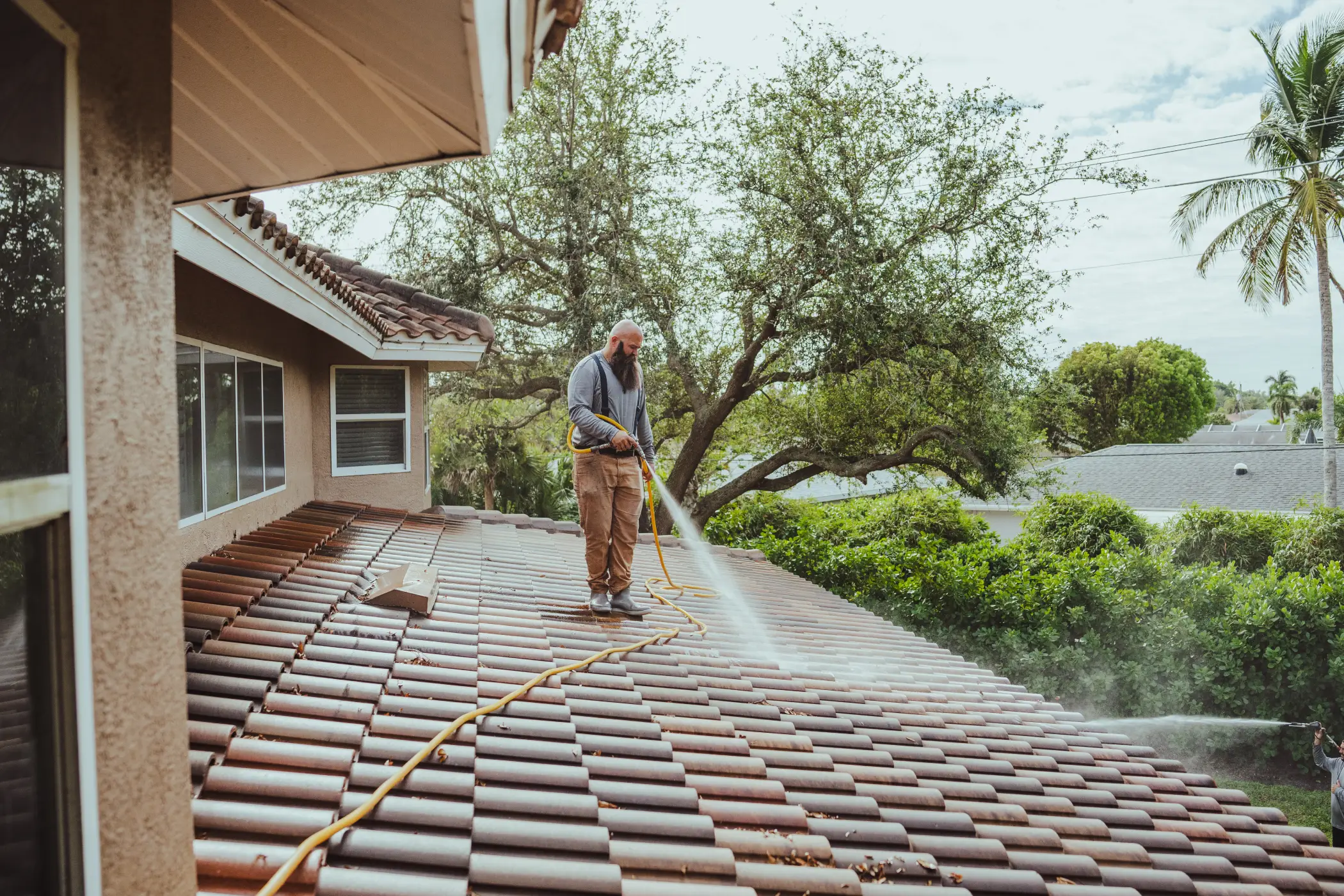 The SWFL Homeowner's Guide to HOA Exterior Violation Notices