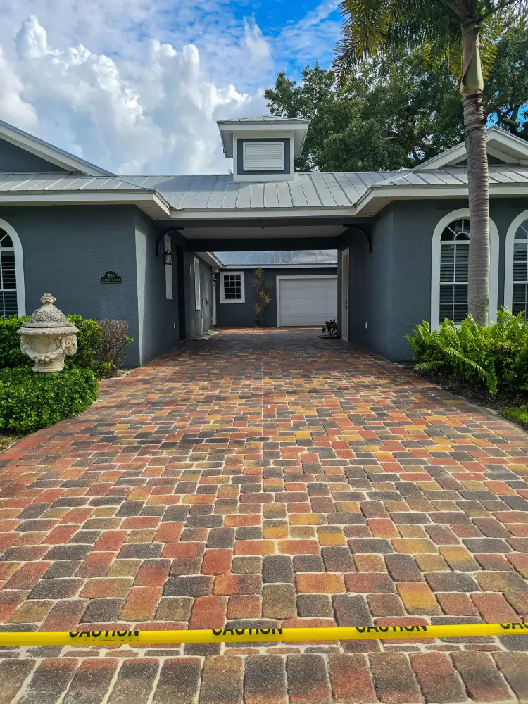 House wash and paver sealing n the exclusive McGregor Reserve community, Fort Myers 33901, FL